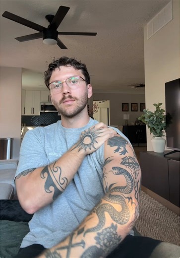 Exploring Hand Tattoos: A Trend for Tattoo Lovers