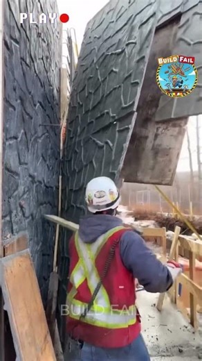Construction Fails: Wait for the End! 😱⚠️ #shorts #construction #buildfail