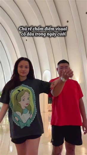 Vợ Anh Vuýp: Khám Phá Bộ Sưu Tập MARIE BRIDAL