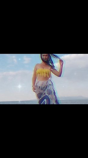 Beach Dance Video with Retro Aesthetic