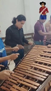 Carlos Pop con su marimba orquesta en concierto Carlos pop es de todo terreno los que critican no saben nada #carlospop #carlospopofficial #marimba | Carlos Pop "Guatemala"