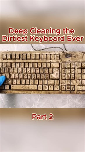 Ultimate Guide to Deep Cleaning Your Keyboard