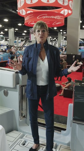 Take a look at Cigarette Racing Team's flagship model, the 42 Thunder.