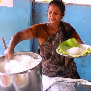 314K views · 10K reactions | இல்லாதவர்க்கும் வாரிவழங்கும் வள்ளி அக்கா கடை 40₹ Unlimited Meals Tamil Food Review || Pakoda boyz | Wirally Food - தமிழ் | Facebook