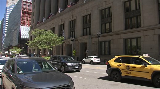 Payroll data shows bonuses for city council aides on the rise