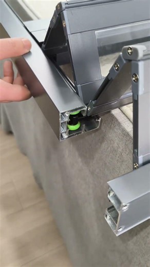 Hanging wheel foldable partition door, made of acrylic material, featuring a flat mes!#qiangning