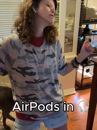 Alexandra Sings with 110% Energy | Williams Syndrome Dance Moment