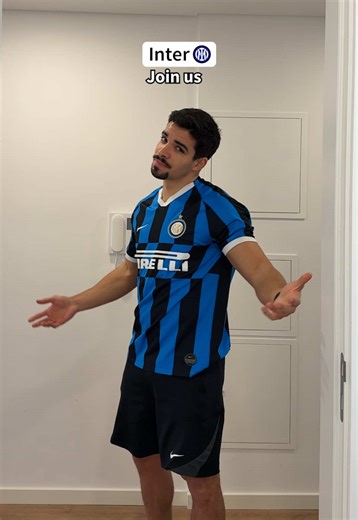 Cancelo: Should Barcelona or Inter Milan Sign Him?