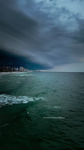 Severe Weather at Pier Park in Panama City Beach, Florida #panamacitybeachflorida #panamacitybeach #fyp #severeweather #hurricane #tornado #storm #floridahurricane