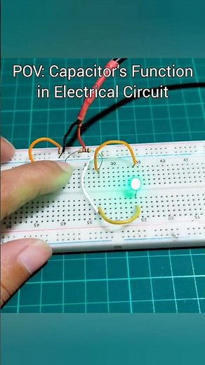 How Capacitor Works #electronics #capacitor
