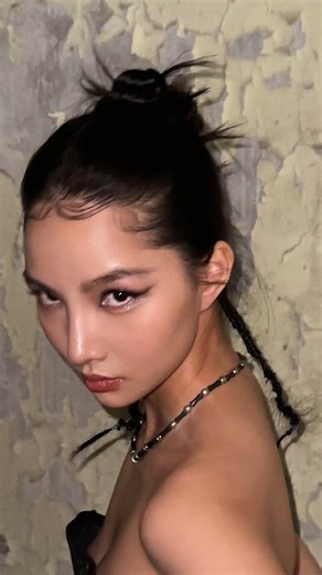 把人画gang是我的风格你得接受 美是多元的 客观的 但也是狭隘的 主观的 作为化妆师我需要欣赏包容和掌握每一种风格的妆容 但抛开职业作为尚一晨本身 我是“狭…