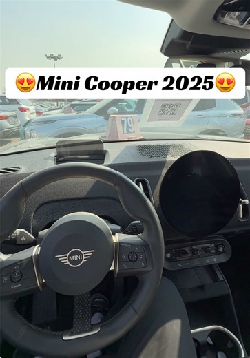 Обзор Mini Cooper 2025: стиль и технологии
