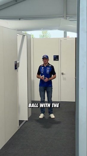 We always wondered about Max’s left foot 👀 #F1 #RedBullRacing