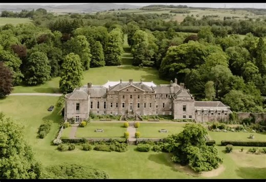 Join us at Springkell Castle this September 7–10 for the Thistle & Thread Retreat in Scotland. Featuring Stacy Nash, Maggie Bonanomi, and Becky De’Ath. An exclusive “Classes Only” option is available for participants not lodging at the castle — choose a 2-day class with one teacher or add a second teacher and stitch all 4 days with us. For full details, please visit: https://blackberryprimitives.com/retreats/ (Link also available in our Linktree.) #blackberryprimitives #blackberryprimitivesretre