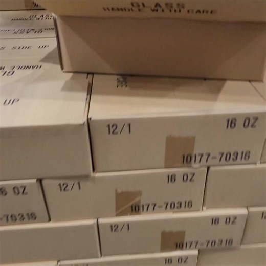 Amber 16oz Straight-sided Jars are back in stock! Get them here: https://www.fillmorecontainer.com/16-oz-amber-straight-sided-glass-jar.html | Fillmore Container