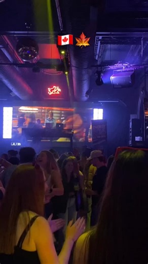 𝙍𝙤𝙝𝙞𝙩 🤍🇨🇦 on Instagram: "🇨🇦🍁"