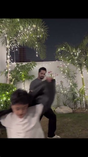 Danishtaimoor Ayezakhan ki cute baby dance video