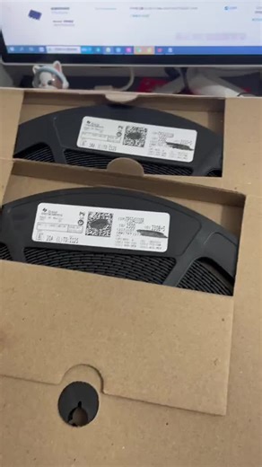 Main products: integrated circuit, chips, transistor, sensor, relay, optocoupler, filter, potentiometer, crystal oscillator, transistor, inductor, resistor, capacitor, connector and other products 主要产品：集成电路、芯片、三极管、传感器、继电器、光耦、滤波器、电位器、晶振、晶体管、电感器、电阻器、电容器、连接器等产品. #Industrial automation#Intelligent manufacturing#Automation equipment#power switch #Research and development#Electronic technology#circuit board#integrated circuit #工业自动化#智能制造#自动化设备#电源开关#研究开发#电子技术#线路板#集成电路芯片供应商