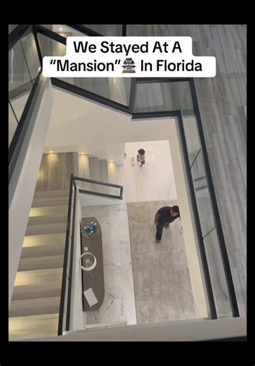 The house was awesome. It had everything we needed. We had a blast. #streeterfamily #mansion #florida #familyvacation #fyp 🤗🏯☺️🏯🤗🏯 @Laro Benz @Sachi 🌸