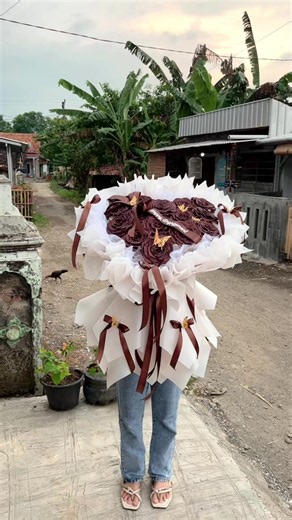 Cara Membuat Buket Bentuk Love: Tutorial Buket Uang & Boneka