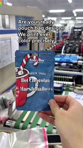 This design has me counting down to Christmas already! #fyp #custompackaging #christmas #gummycandy #standuppouch