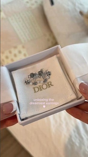 unboxing the dreamiest dior earrings 🪽💕 #coquetteaesthetic