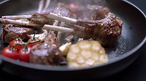 Con la funzione TempControl dei nostri piani cottura a induzione vi promettiamo piatti sempre cotti alla perfezione! http://bit.ly/TempControlMielePianiCottura | Miele