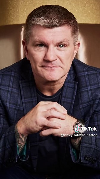 Right, right, right, right... BANG 👊 #RikTok #RickyHatton #TheHitman #KostyaTszyu #Manchester #Boxing