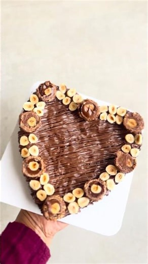 അല്ലേലും പെണ്ണുങ്ങൾ ഇങ്ങനാ🫣 #ayanasdessertspot #brownies #chocolatebrownie #brownieslab #brownie