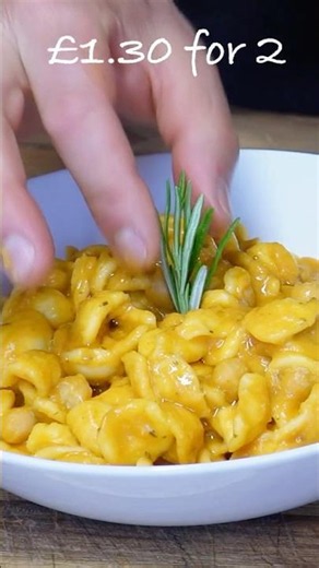 How Italians Make Creamy Chickpea Pasta for Almost Nothing | £1.30 for 2
