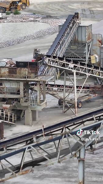 Understanding Quarry Work: Machinery and Earthworks Insights
