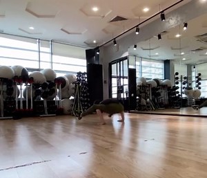 To license this content please click here: https://www.jukinmedia.com/licensing/view/1197707?utm_source=RMsocialpost&utm_medium=RMsocialpost | Jukin Copyright Management | Facebook