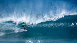 Ivan Florence Drops Perfect 10-Point Ride At Hic Pipe Pro