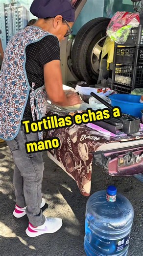 Tortillas de harina y maíz hechas a mano en Monterrey