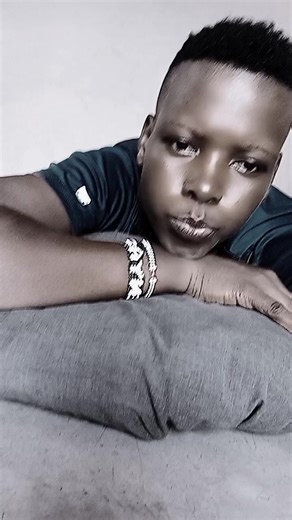 Cindy waji (@cindy.waji)’s videos with bruzzwillis - Bruzzwillis