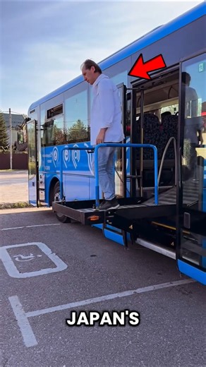 Japan’s Smart Bus Has an Amazing Wheelchair Feature! 🇯🇵🚌♿ #shorts #trending