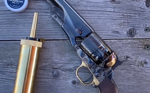 柯尔特1860转轮手枪射击