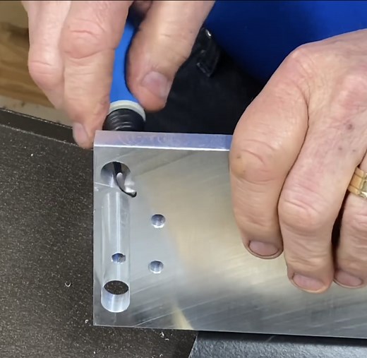 How To Use Noga Deburring Blades | Travers Tool Co.