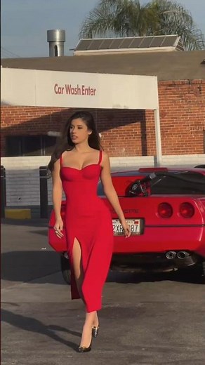 "Sexy fashion trends for 2025: Unleash Your Inner Supermodel and Rock the Year"