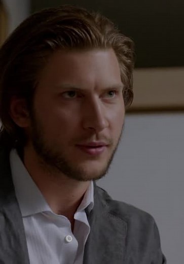 Bitten S01:E01 - Summons