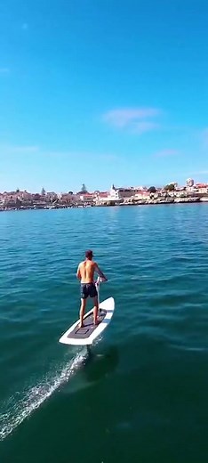 Hydroflyer Surfboard: Flying Over Water with Electric Power