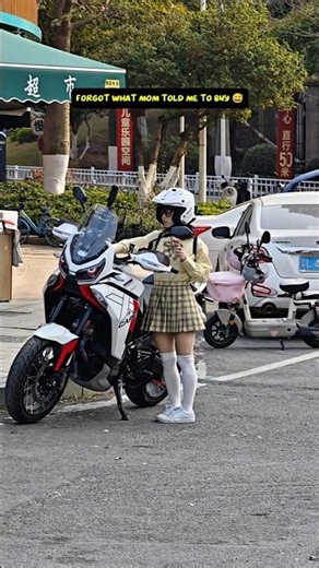 Going to buy things for my mom, but ended up buying myself ice cream 🍦😅 #shorts #benellitrk552x