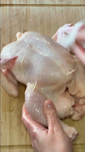 Hähnchen im Römertopf | Quick & Tasty by Die Frau am Grill