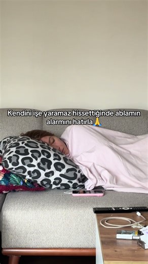 Sesi başkası yapınca uyaniyor ama | alarm sound