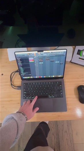 Producers Create Beats at 98 BPM in FL Studio