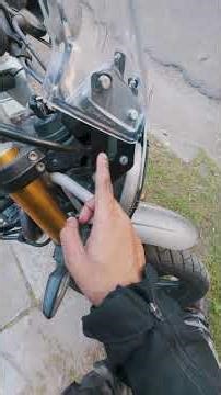 Installed a Tall Windscreen Scrambler 400X at Kolkata’s Biggest Bike Market!