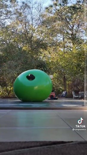 a human balloon 😭😭