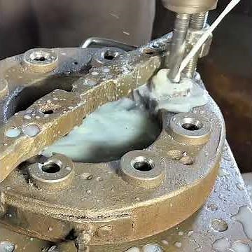 Forging Power: Watch a Tractor Axle Being Born from Raw Iron