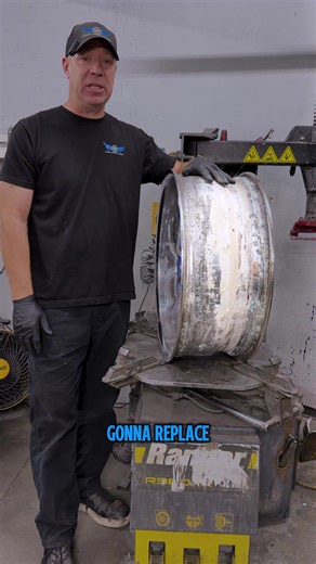 Transformed a wheel with chrome corrosion to brand new! #wheelrepair #rimrepair #chromewheels