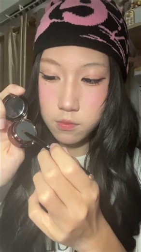 Cat Eye Liner #makeuptutorial